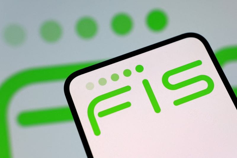 FIS shares fall after company cuts annual outlook