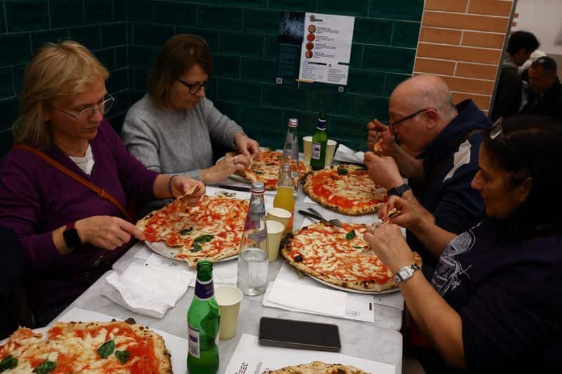 Italy services growth strengthens in July as cost pressures ease
