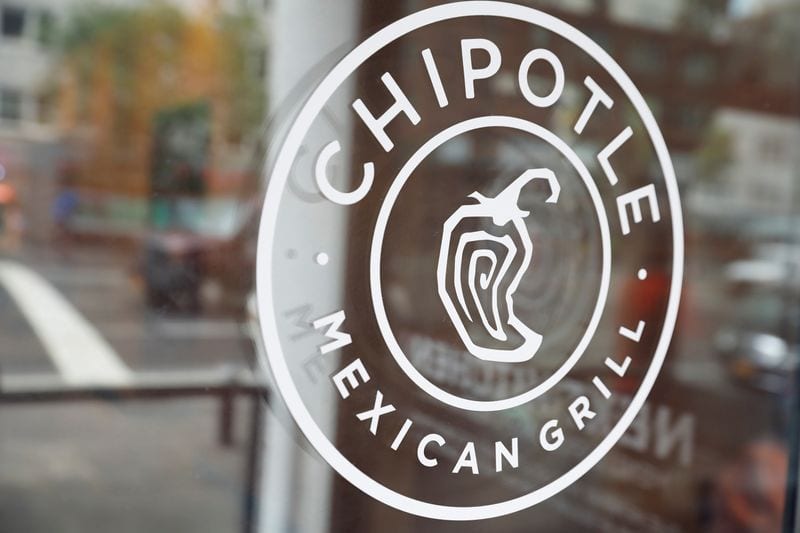 Chipotle shares fall 7% after removing jalapenos linked to salmonella outbreak