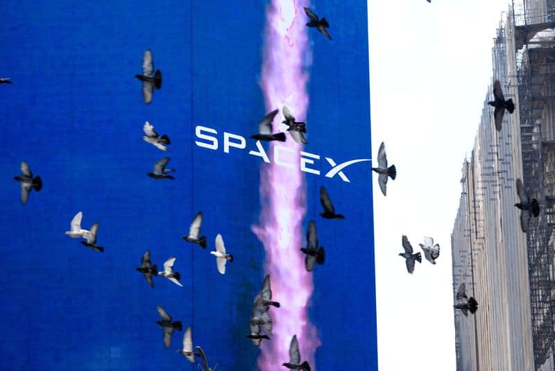 SpaceX shares fall on lockup expiry concerns