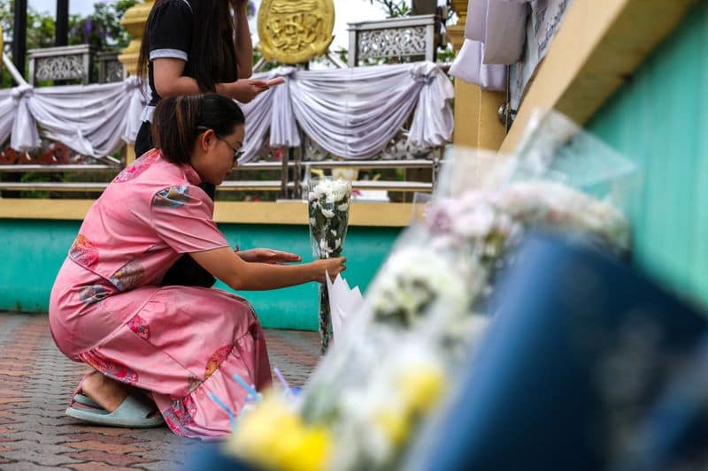 Thai official hospitalised after shooting, suspect detained
