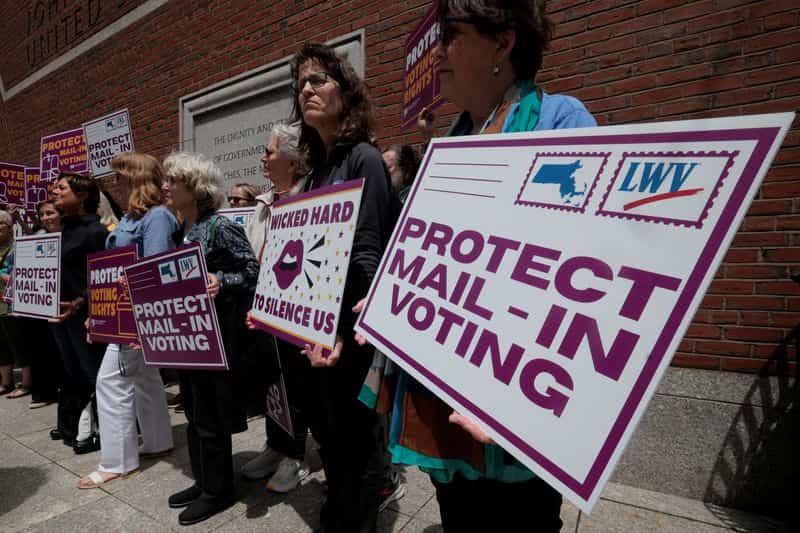 Judge blocks USPS mail-in voting restrictions