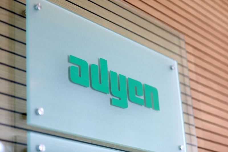 AI shopping assistants prompt merchants to prioritize customer loyalty, Adyen says