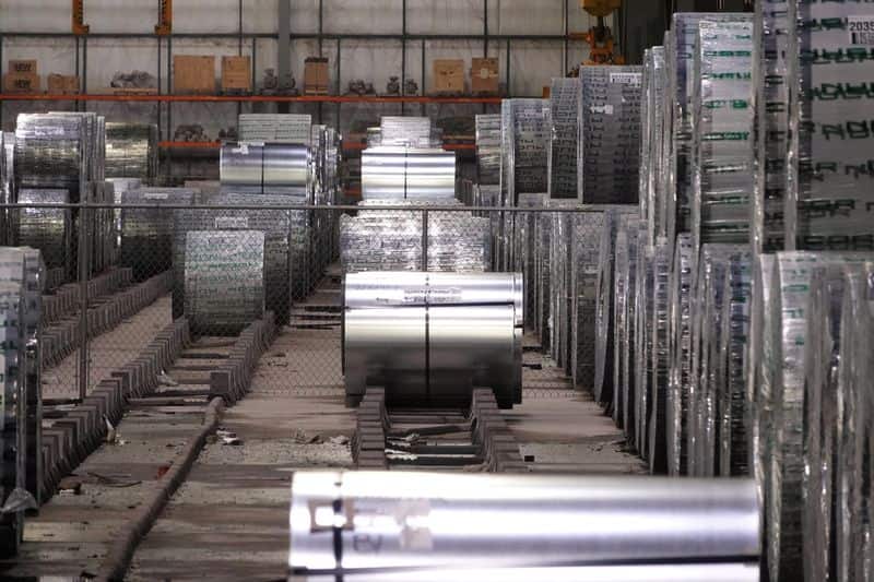 US producer prices flat in July, suggesting inflation may remain elevated