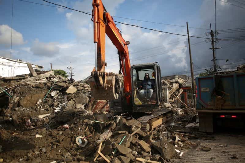 Colombia quake death toll rises as hopes for survivors fade