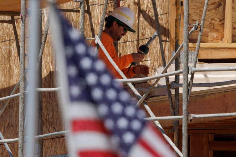 US home builder sentiment rises slightly in August, remains weak