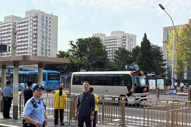 China mourns former premier Zhu Rongji with lowered flags, heightened security