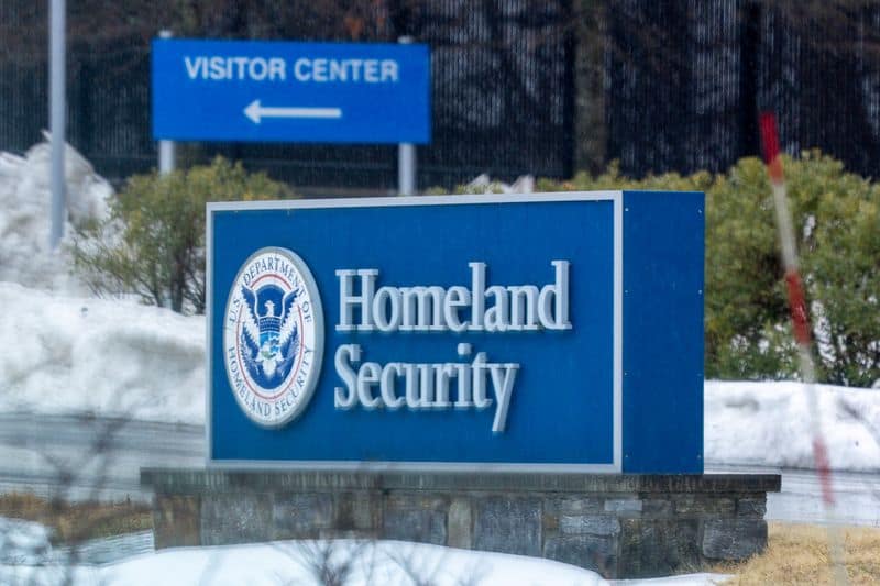 Unions, advocacy groups sue to overturn US visa rule for foreign students, journalists