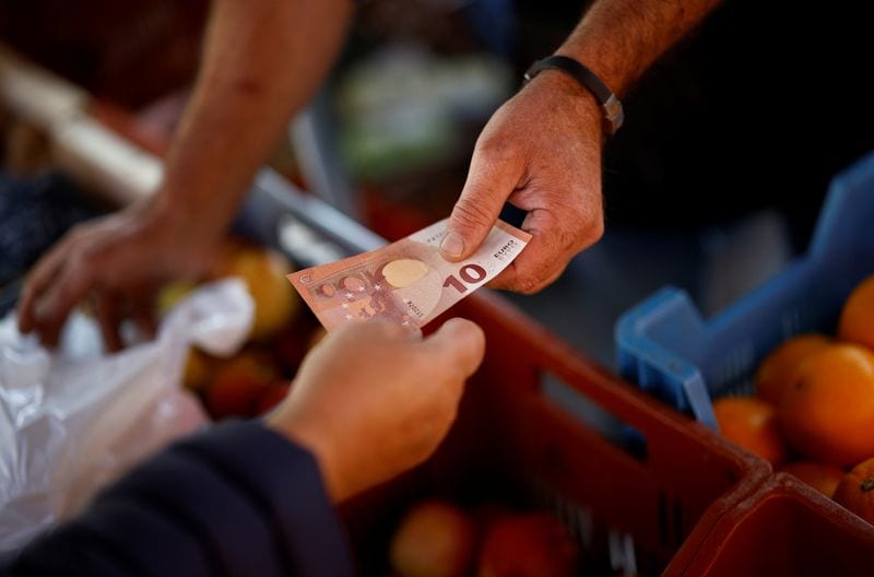 Euro zone current account surplus widens in June