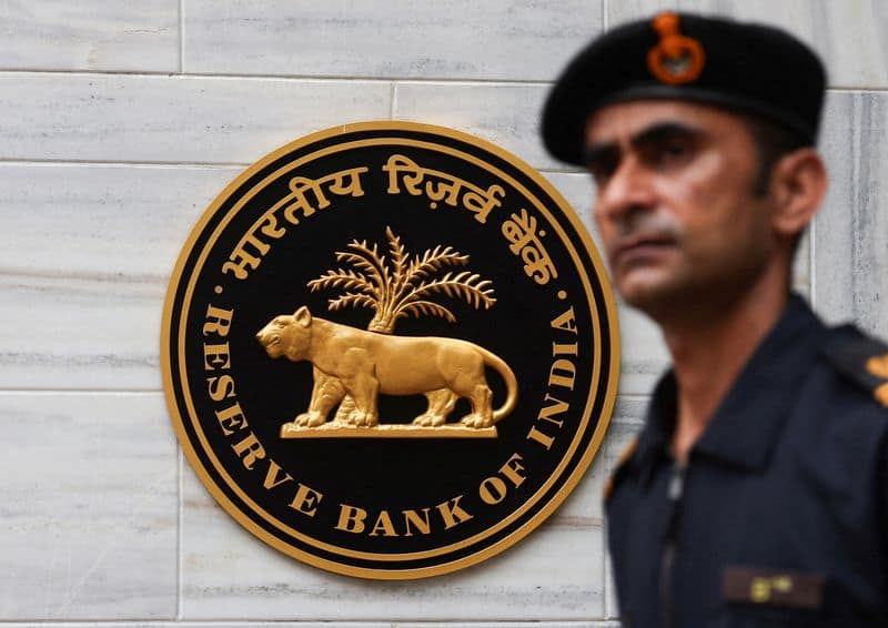 India rate panel signals potential hikes, eyes inflation path