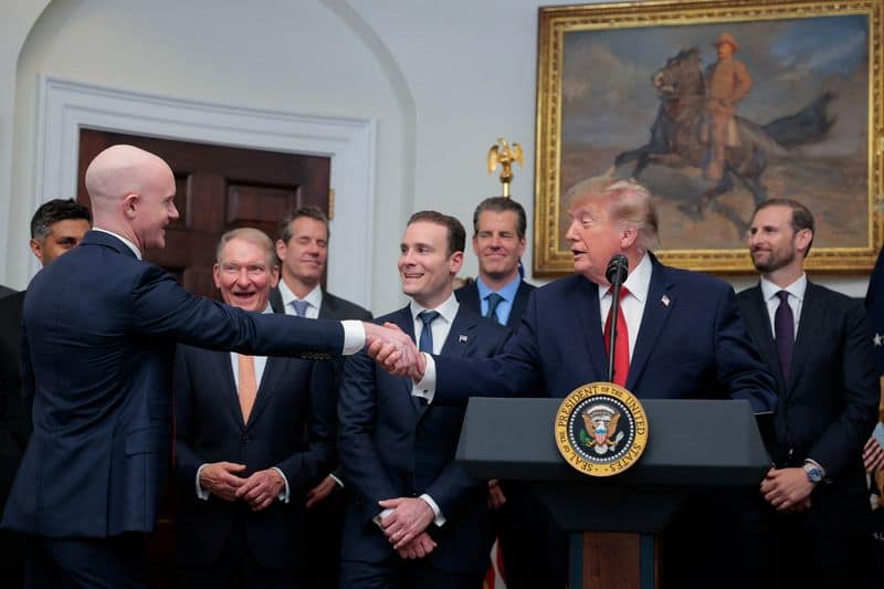 Crypto, AI, betting firms fuel record U.S. midterm election spending