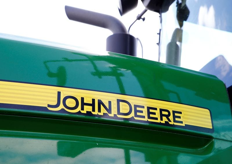 Deere raises lower end of 2026 net income forecast