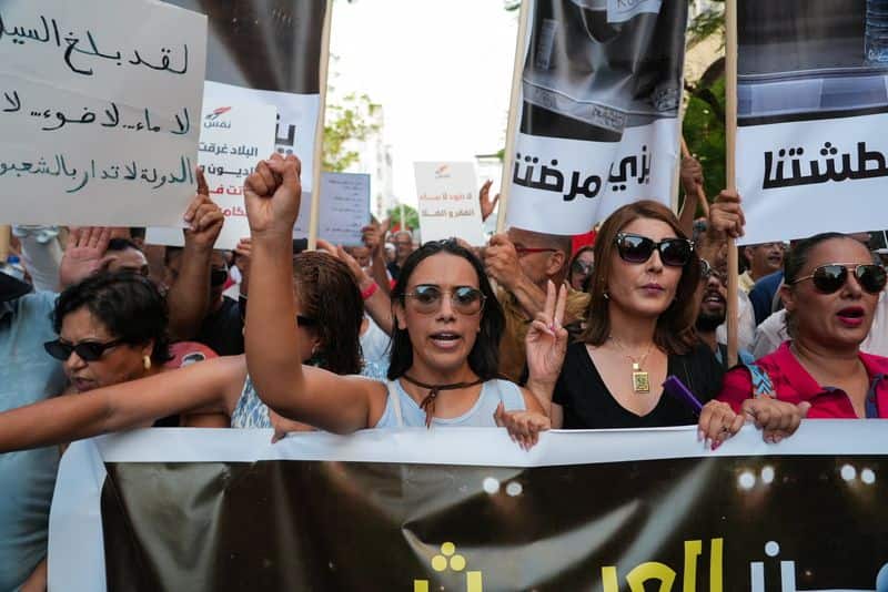 Tunisia: Opposition Protests Against President Saied Amid Economic Discontent