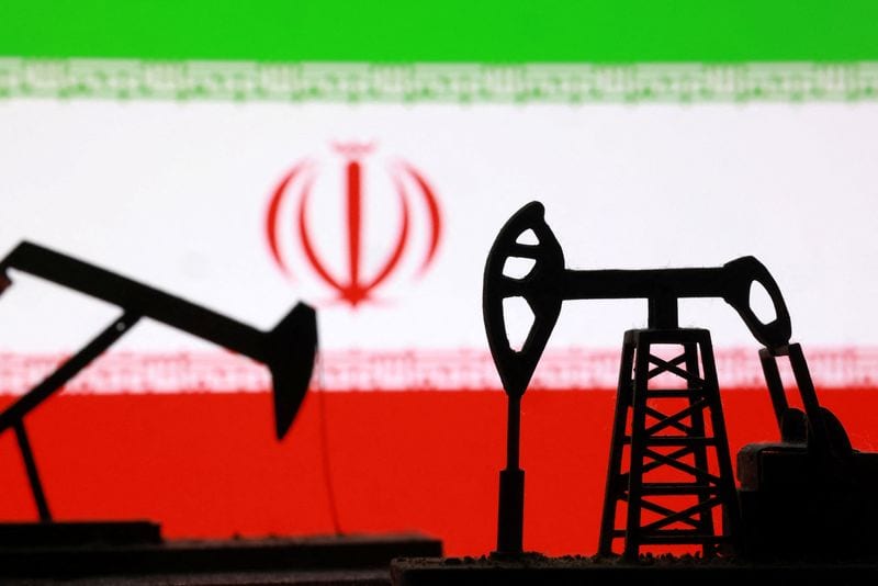 Iranian crude offers to China fall as US blockade tightens