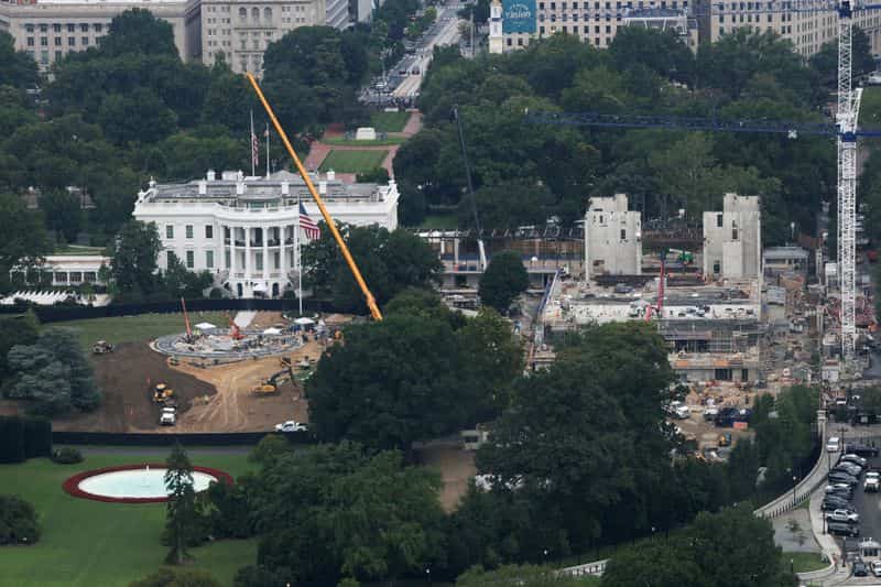 Supreme Court temporarily allows White House ballroom construction to continue