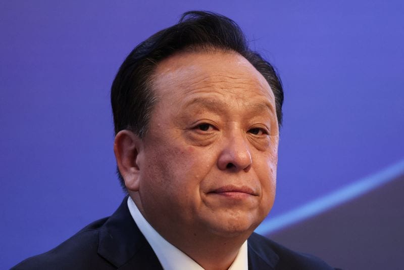 Sinopec Chairman Hou Qijun Initiates Overhaul Amidst Industry Challenges