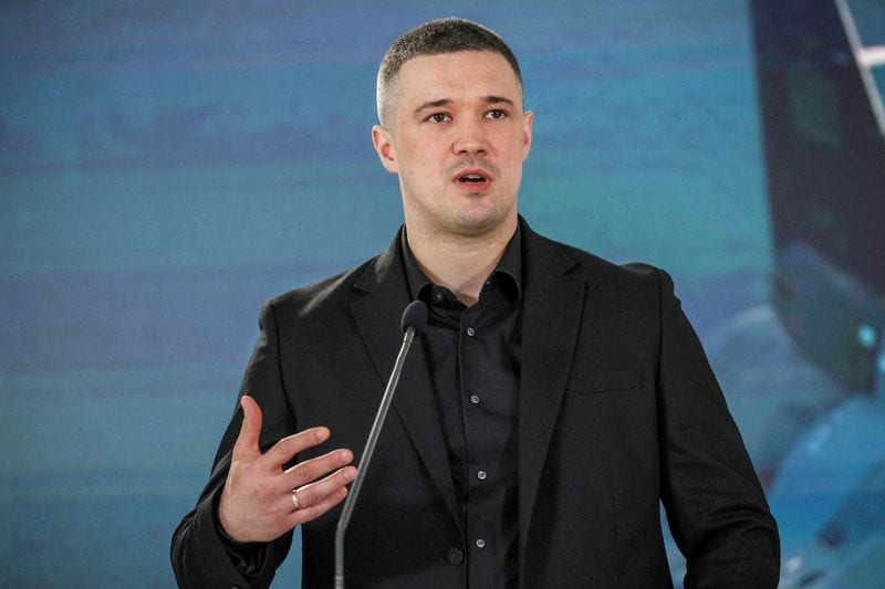 Ousted Ukraine Defence Minister Says Kyiv Losing War, Needs Vision