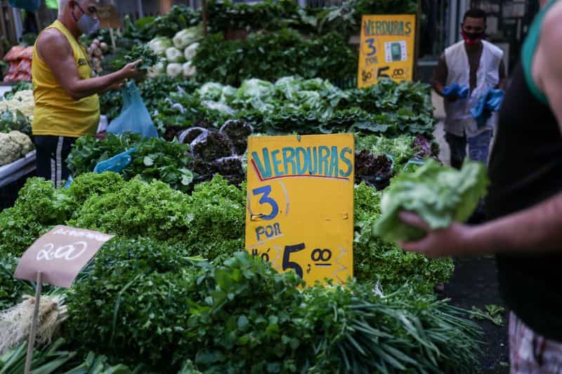 Brazil's inflation cools as prices post first monthly decline in a year