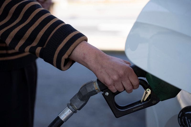 Farm, biofuel groups urge Trump to curb refinery exemption expansion