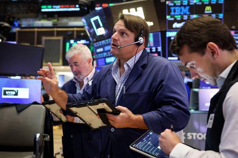 Asian shares cautious, FX and bonds await Fed speech