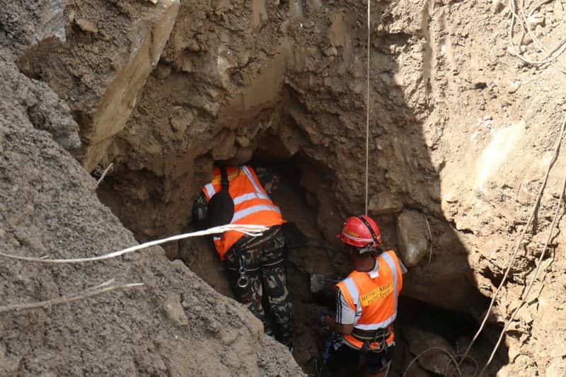 Nepal floods death toll surpasses 1,000 as rescuers reach remote areas