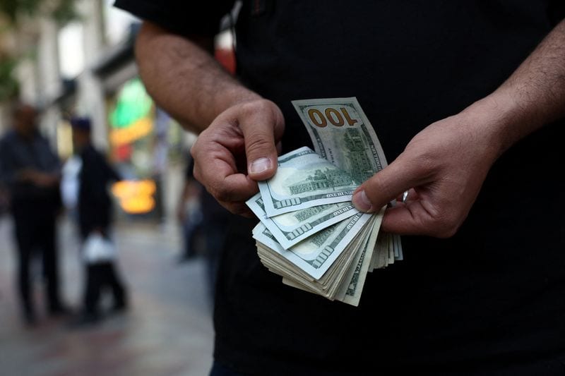 Iran claims sufficient foreign currency despite US sanctions