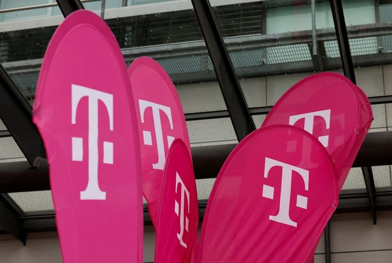 Elliott opposes Deutsche Telekom-T-Mobile US merger, seeks buybacks