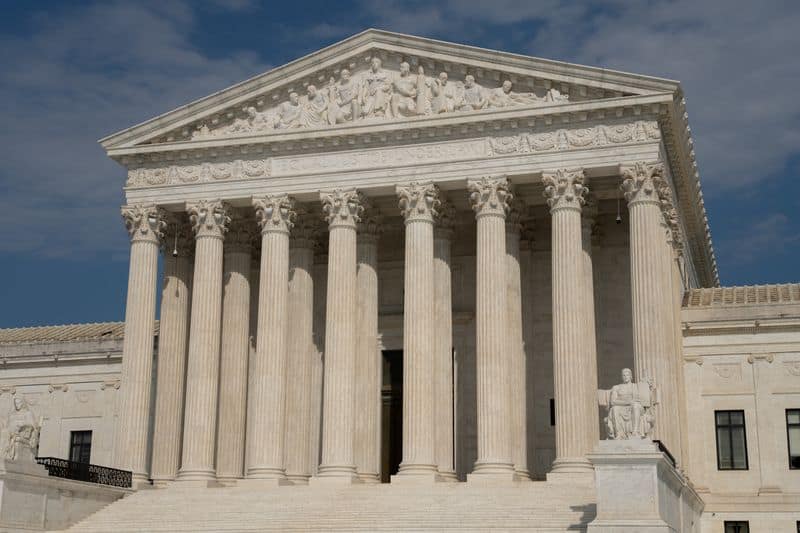 Democrats block Republican bid to cap Supreme Court at nine justices