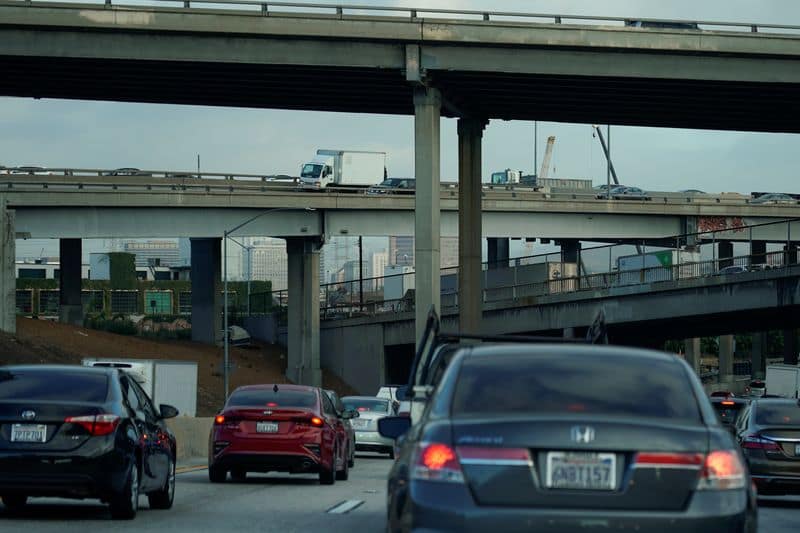 Judge blocks EPA from sending California emissions rules to Congress