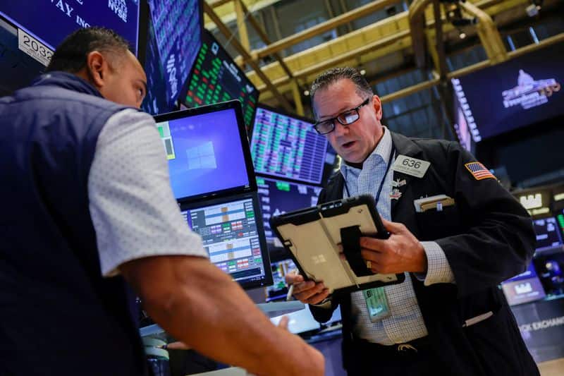 Markets steady as oil prices stabilize and bond yields ease