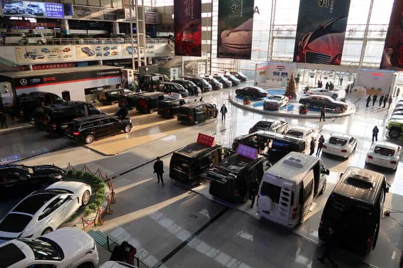 Automakers Urge Congress to Ban Chinese Cars