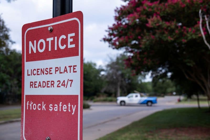 Florida bans highway license-plate readers amid surveillance backlash