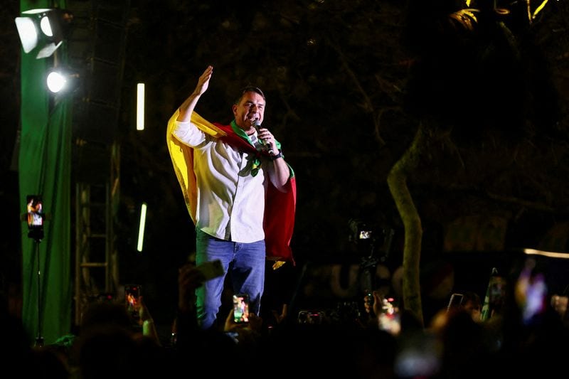 Bolsonaro's son plans rallies amid Supreme Court crisis