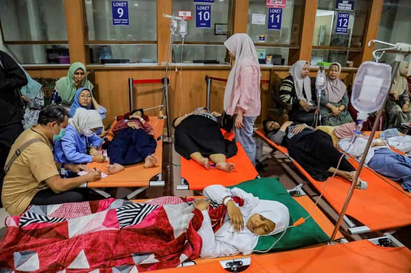 Indonesia suspends 2,000 kitchens over sanitation failures
