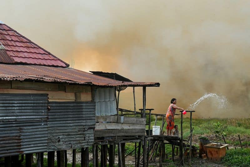 Japan to send helicopters to aid Indonesia's wildfire fight