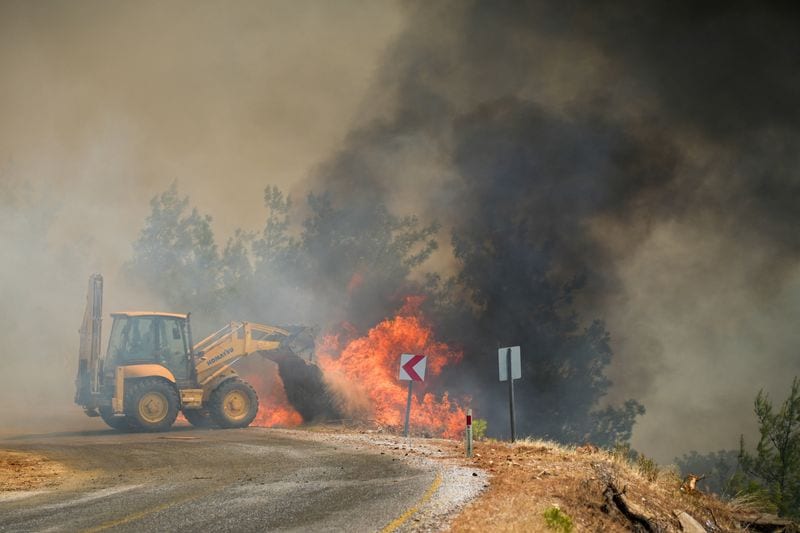One dead in Turkey wildfire; containment efforts continue