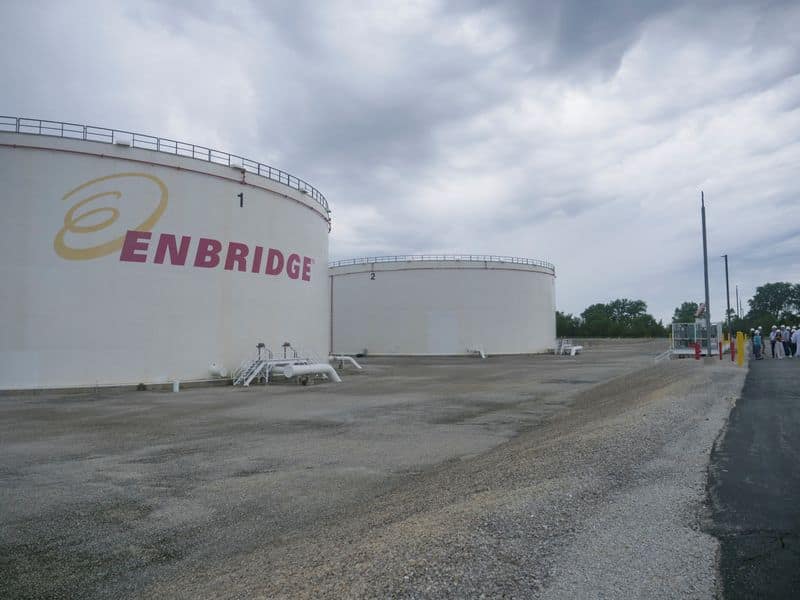 Enbridge nears $2 billion deal for Tallgrass crude pipeline