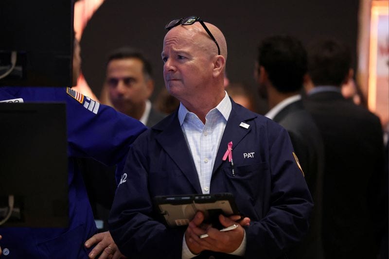 Oil tops $100/bbl as Middle East conflict escalates