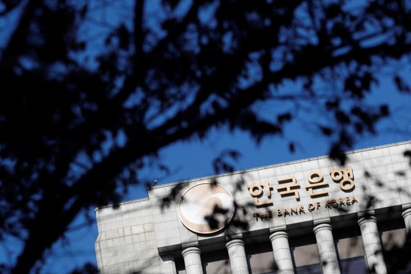 Bank of Korea to assess conditions for future rate hikes, board member says