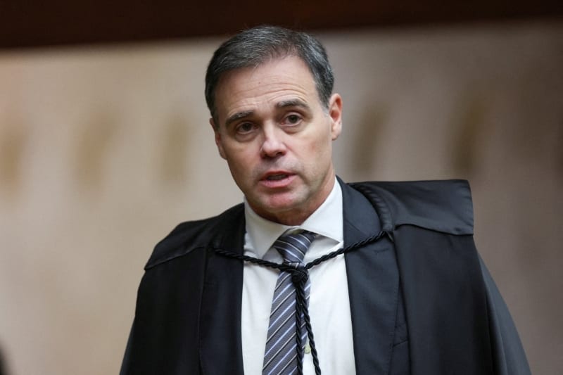 Brazil's top judge orders reinstatement of federal police chief