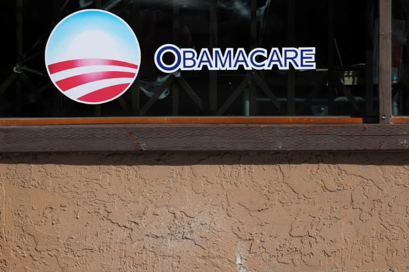 US to issue $500 Obamacare refunds to nearly a million Americans