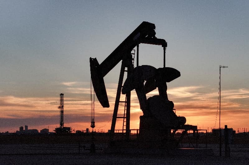 Oil jumps over $3 on Saudi pipeline attack, Hormuz ship strike