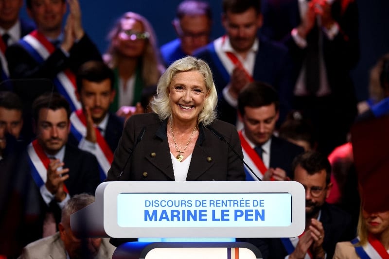 French far-right and far-left candidates lead 2027 presidential race, poll shows