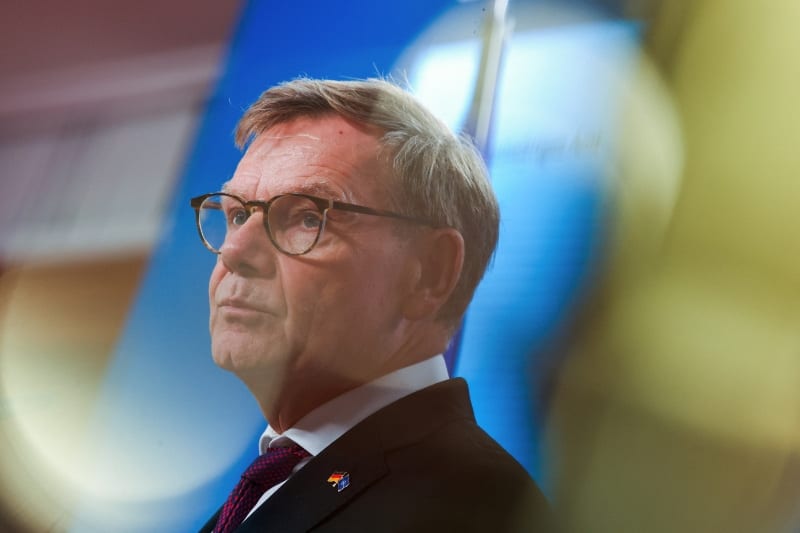 Germany seeks closer ties with Hungary after Orban ouster
