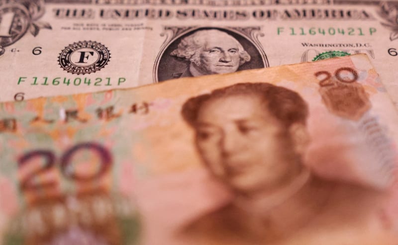 China urges more FX hedging as strong yuan hits exporters