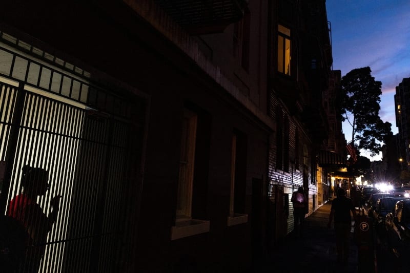 US immigration arrests surge, but deportations lag due to legal and logistical hurdles