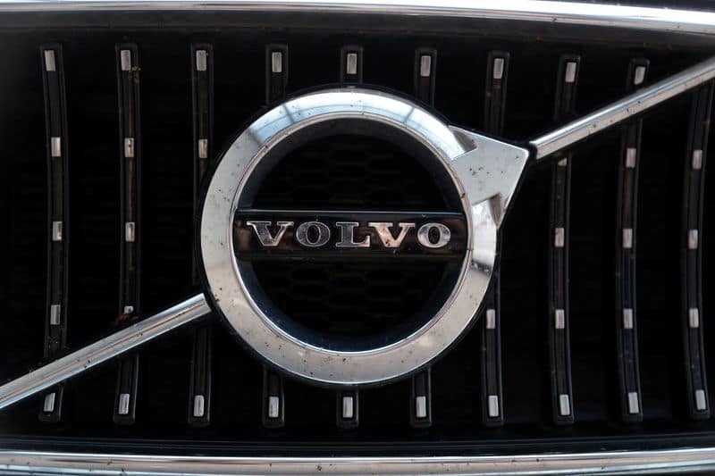 Volvo Cars launches longer-range hybrid XC60 and XC90 models