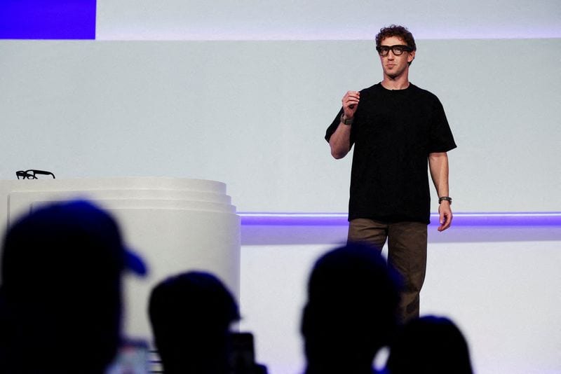 Meta plans fall launch for camera-free smart glasses, The Information reports