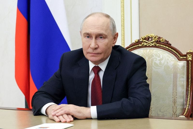 Putin sees Russia's 2027 budget deficit at 2% of GDP