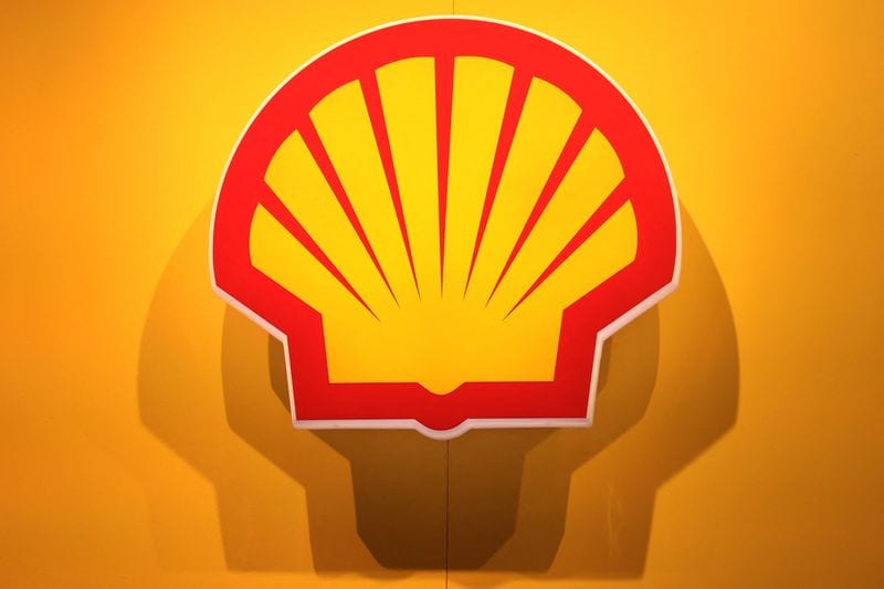 Shell-led LNG Canada eyes October decision on C$40B expansion